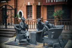 鲁迅精神与新批判主义