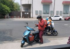 两项新国标相继实施,对外卖骑手影响几何?