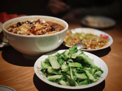 һ�ֱ����ص͹���Ӫ����ÿ��Ե���